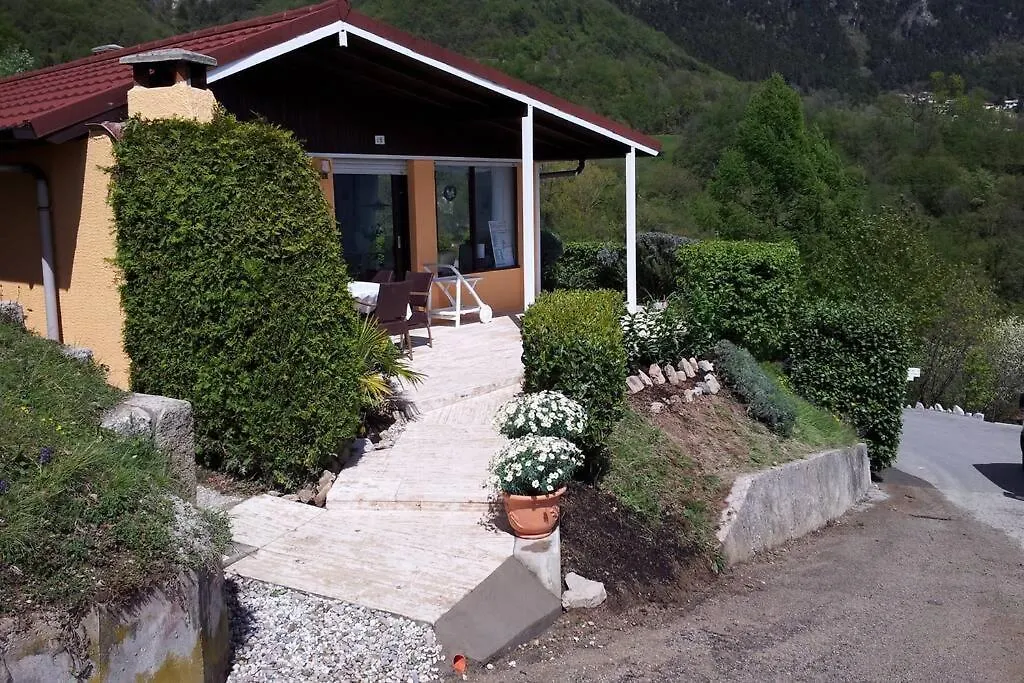 Olzano Bungalow Sonnensee Mit Phantastischem Fernblickヴィラ イタリア