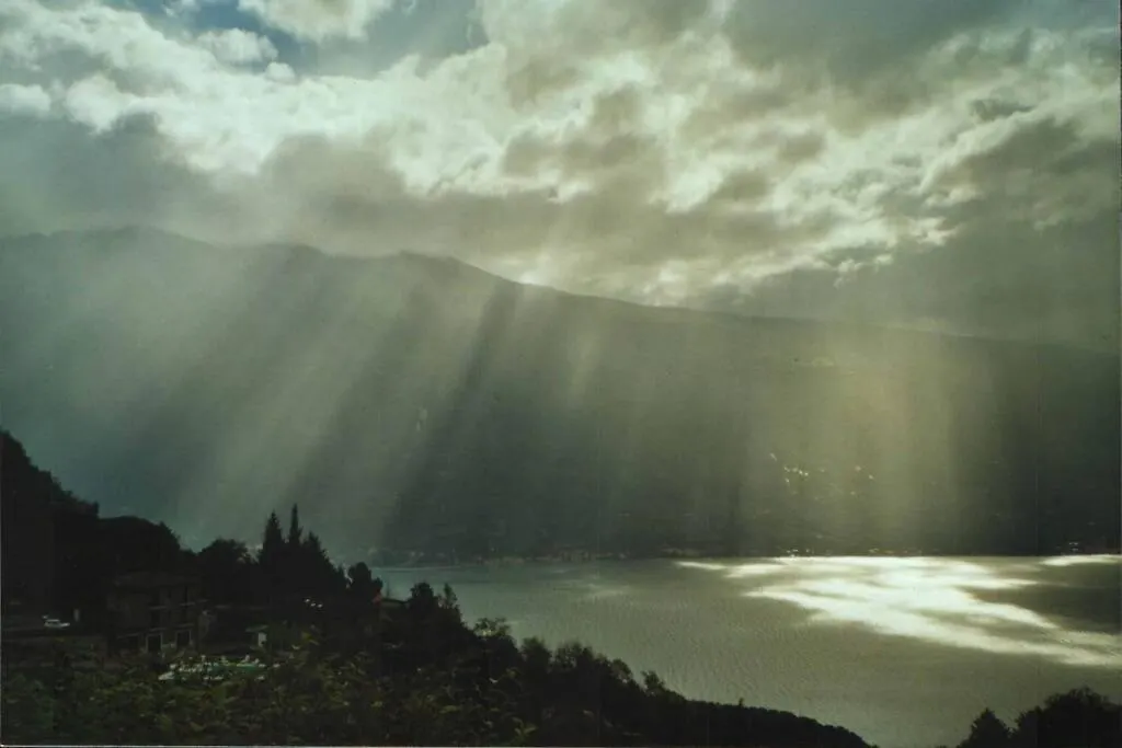 Olzano Bungalow Sonnensee Mit Phantastischem Fernblickヴィラ 別荘